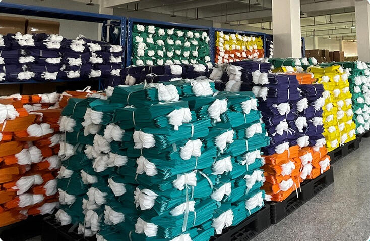 Thousands of finished bags, always ready for delivery